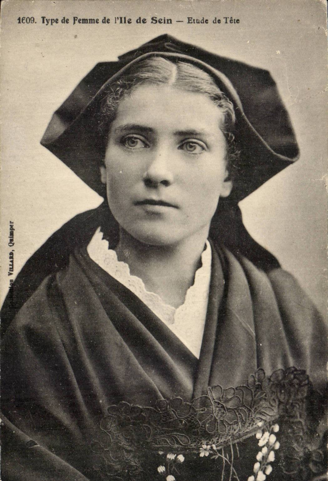 Femme de l'Île de Sein — Étude de Tête — Villard, Quimper
