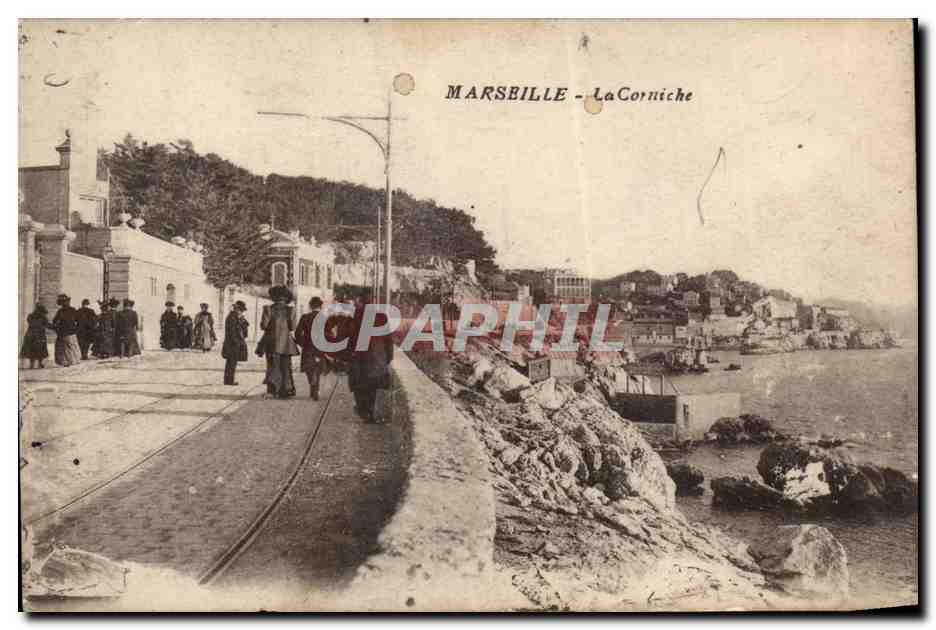 Marseille - La corniche - strolling people - CPA 