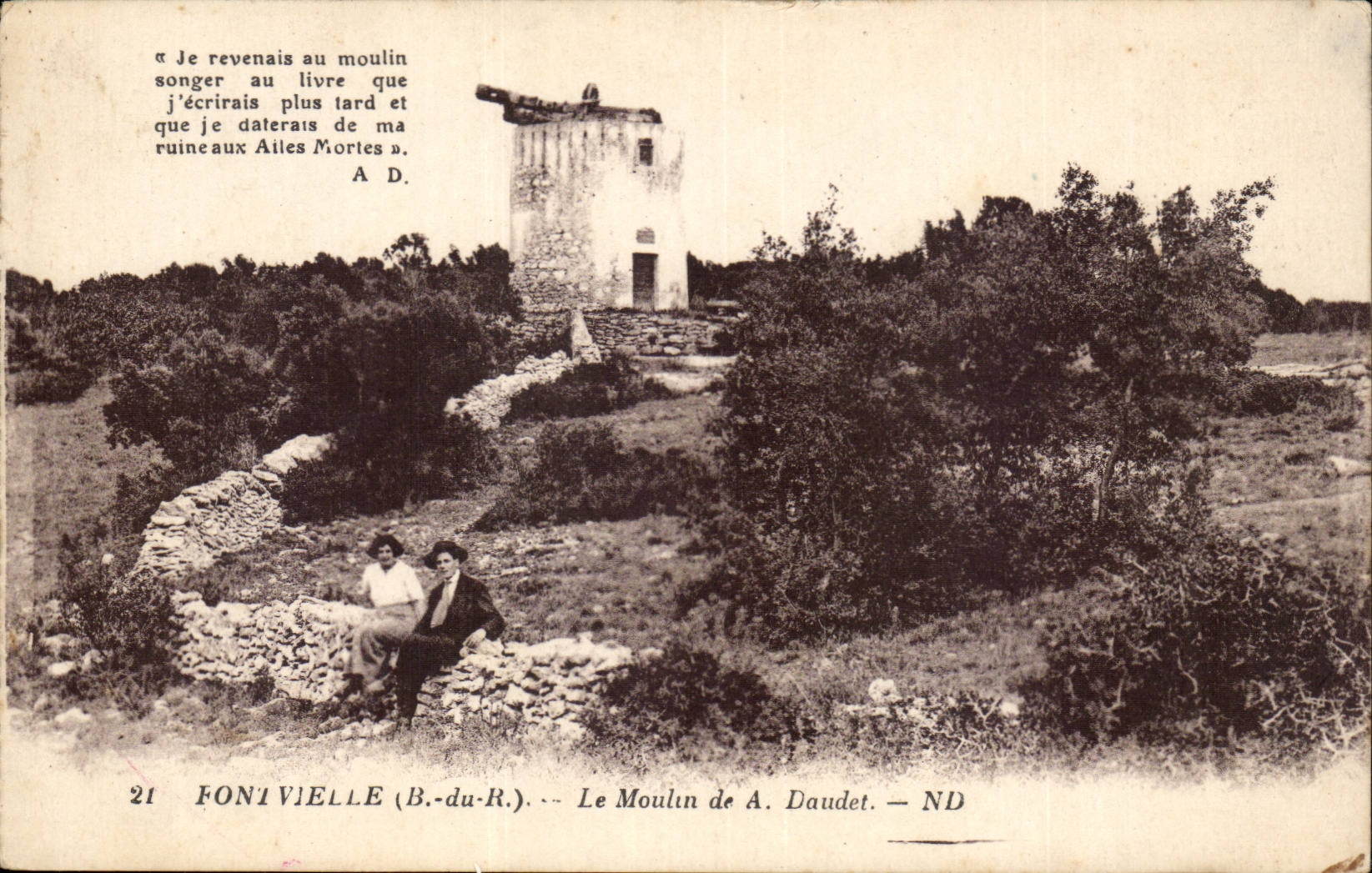 Fontvielle CPA Le moulin de A Daudet