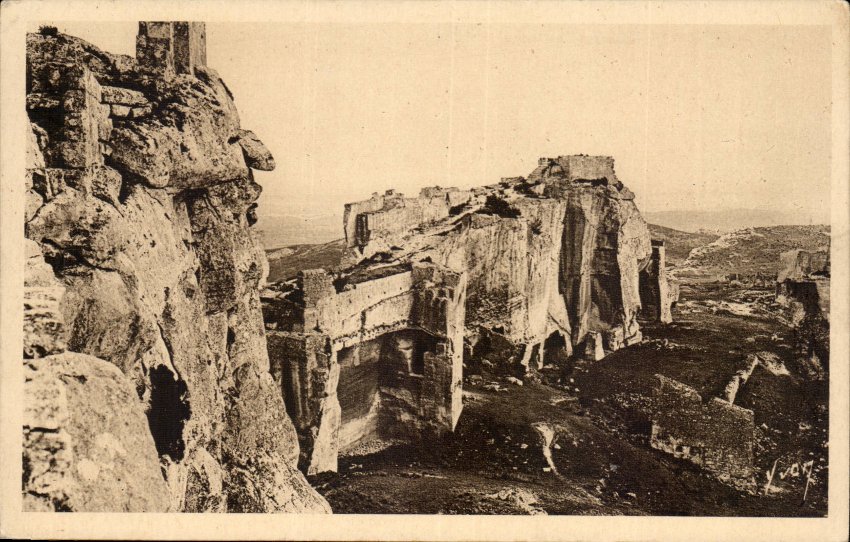 Les Baux (Bouches-du-Rhône) — Ruinen des Schlosses — Éditions Mariel