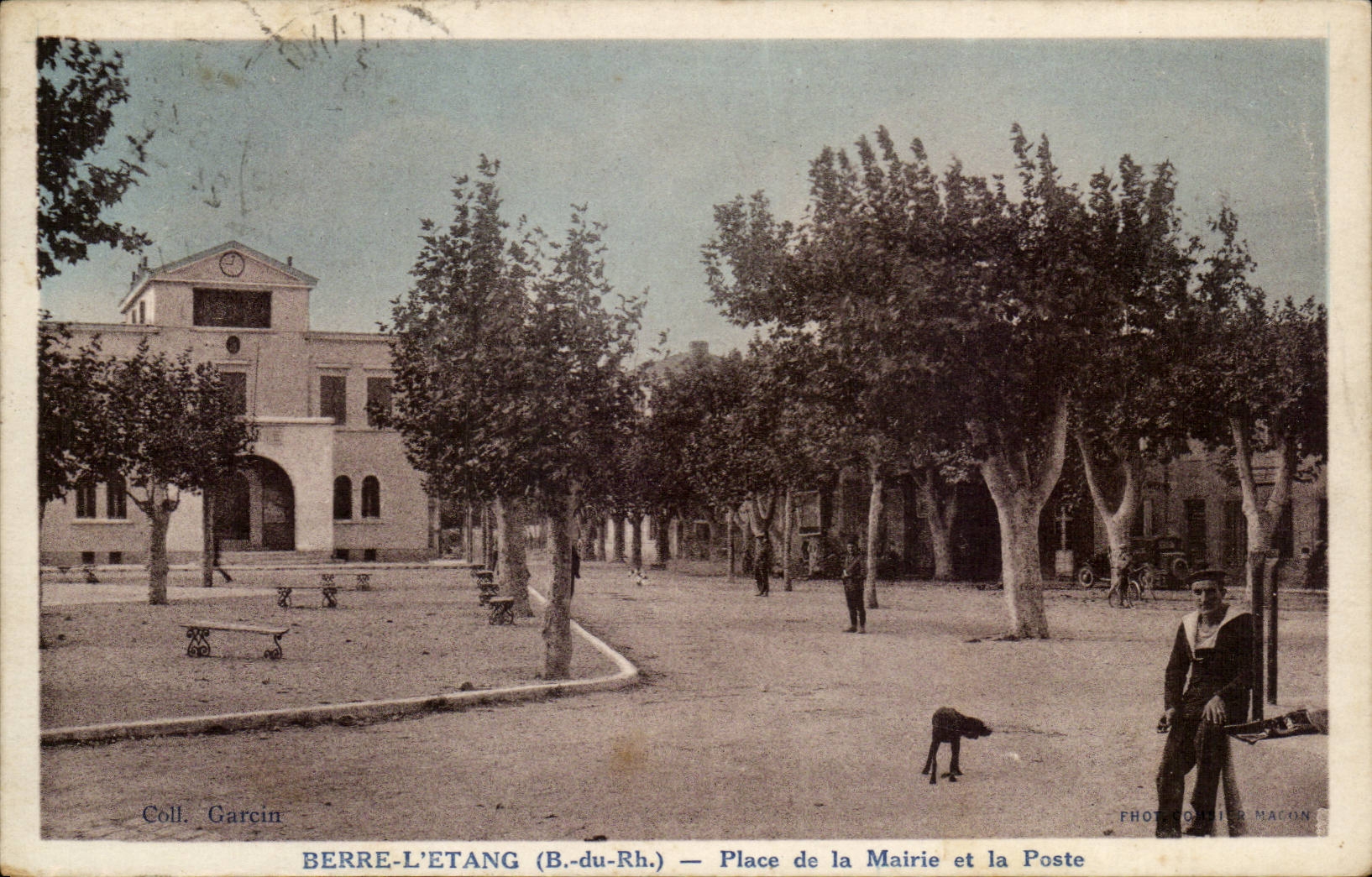 Berre l'etang CPA Place de la Mairie et la Poste