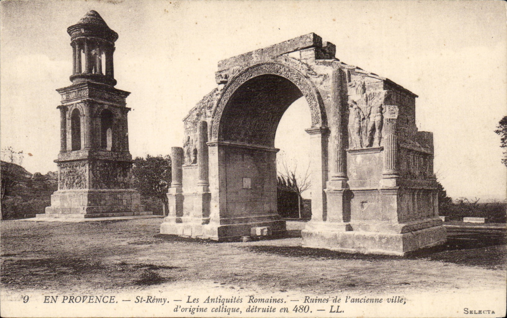 San Rémì — Las Antigüedades Romanas — Ruinas de la antigua ciudad, de origen celta, destruida en 480 — SELECTA