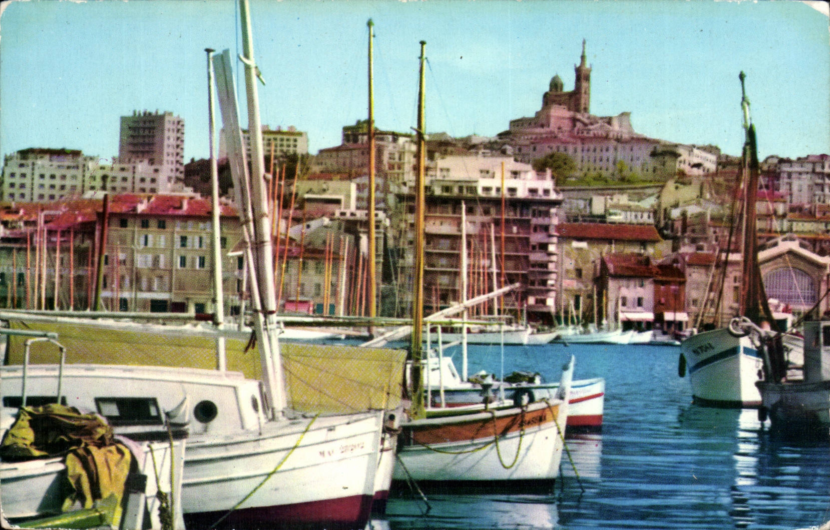 Marseille CPA Le vieux port la basilique Notre Dame de la Garde
