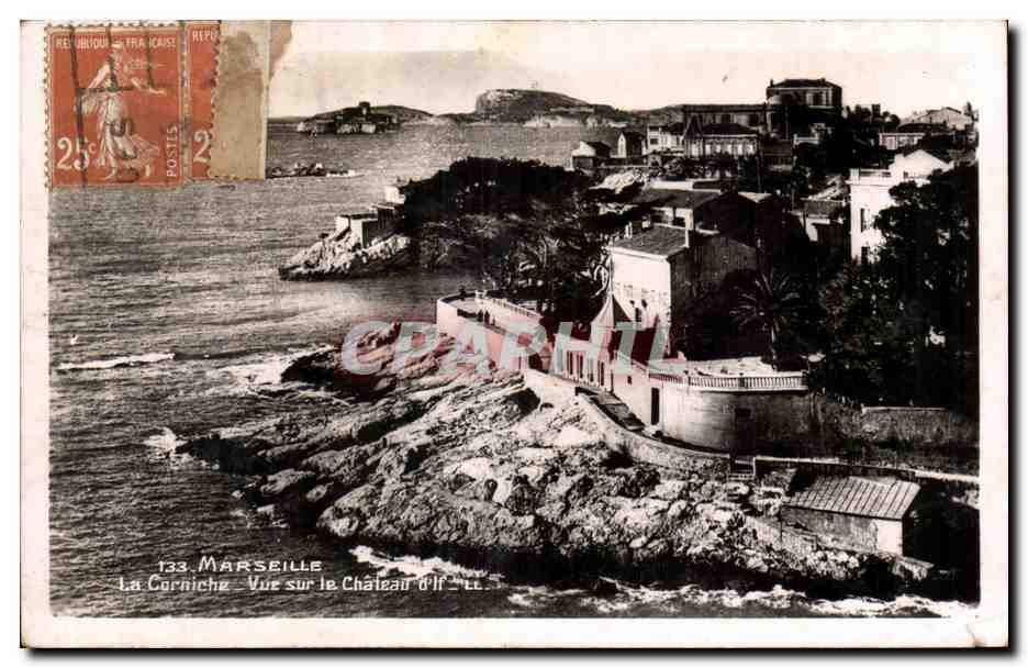 Marseille - La Corniche - Vue sur la Chateau - CPA 
