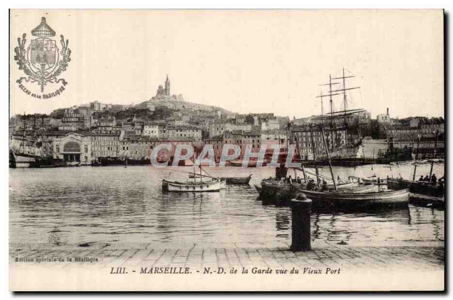 Marseille - Notre dame de la Garde vue du Vieux Port - bateau - boats floating in shimmering water - CPA 