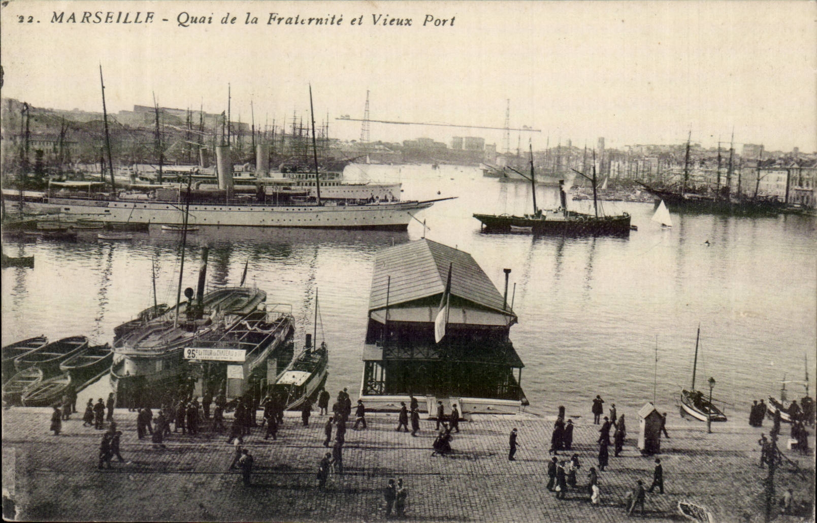 Marseille - Quai de la Fraternité et Vieux Port — éditeur CPAPHIL, n° 22