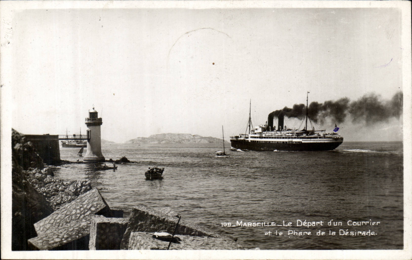 Marseille — Le Départ d'un Courrier et le Phare de la Désirade — Édition La Bégone