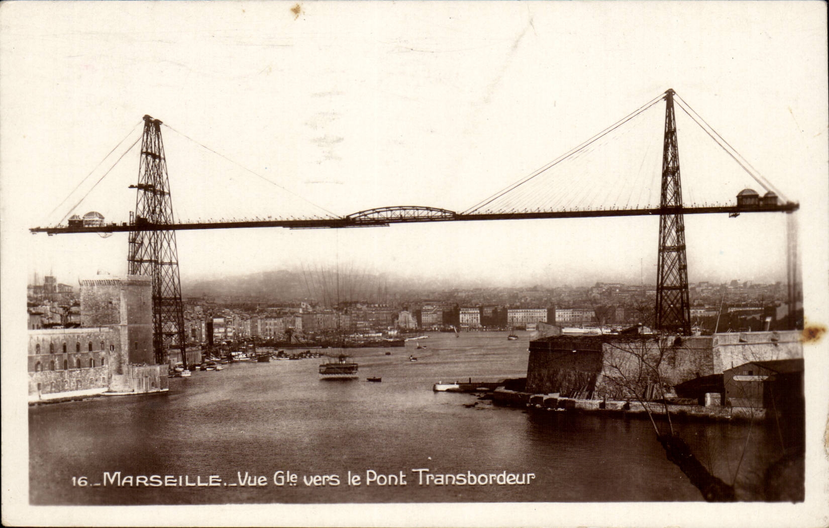 Marseille - Vue vers le Pont Transbordeur - CPA 