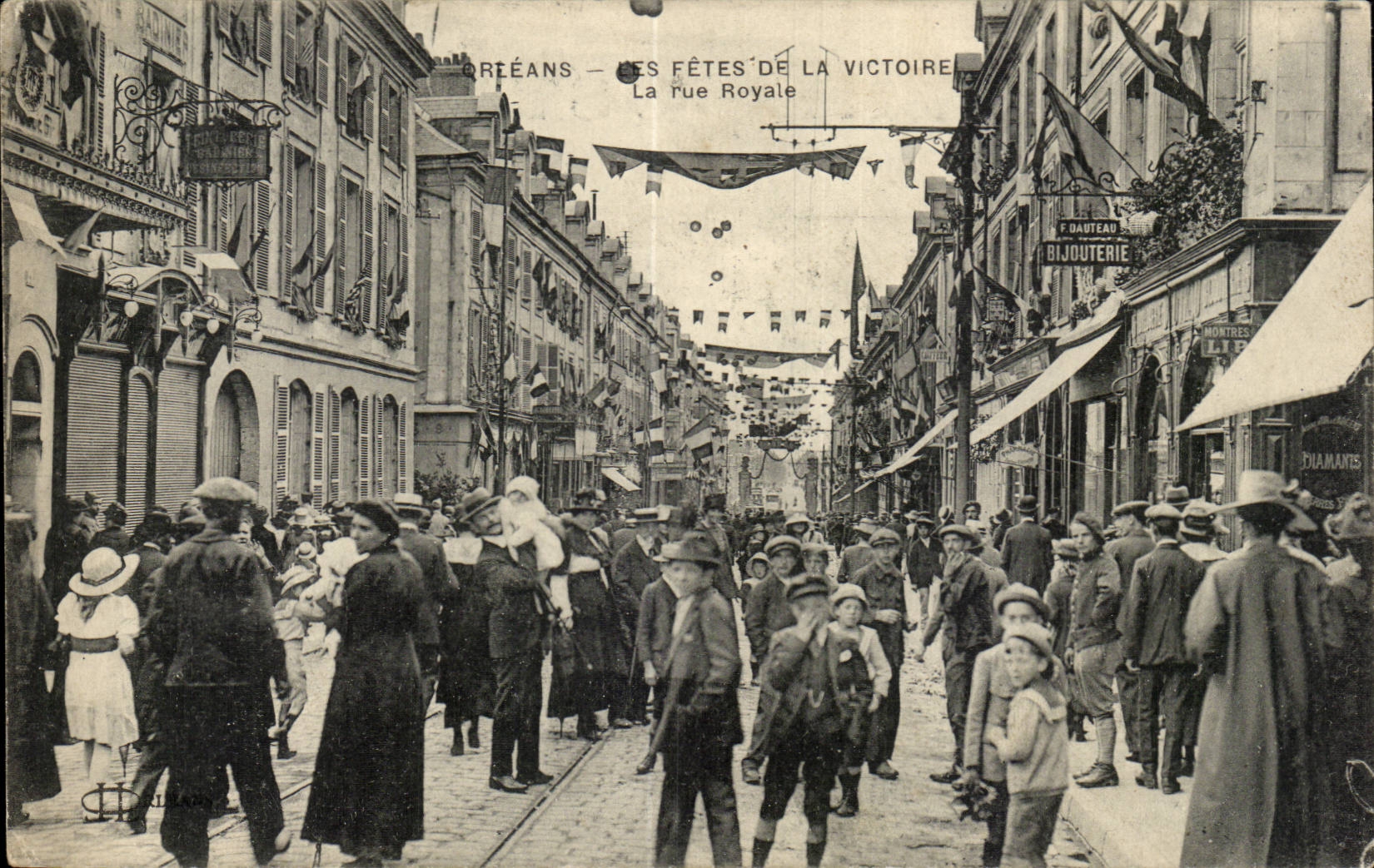 Grééans — Le Feste della Vittoria — La Rue Royale
