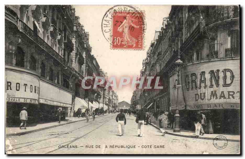 Orleans CPA Rue de la Republique Cote Gare