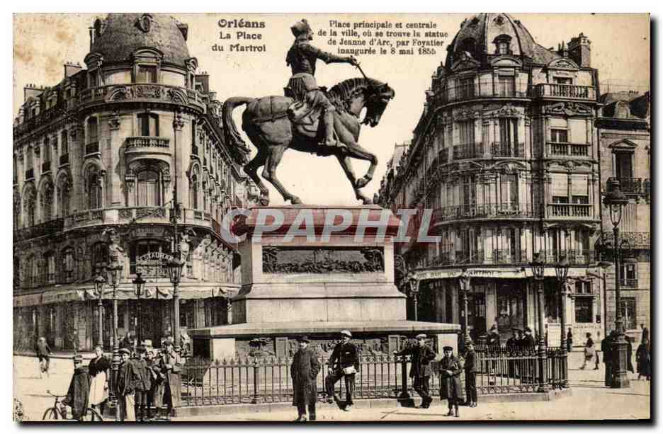 Orleans CPA La place du Martroi Jeanne d'aRc