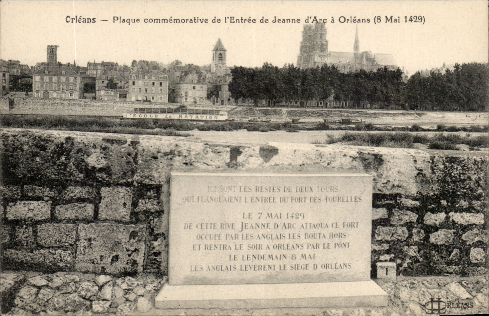 Orleans CPA Plaque commemorative de l'entree de Jeanne d'arc a Orleans (8 mai 1429)