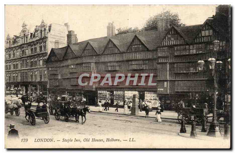 Angleterre - England - London - Staple Inn - Old Houses - Holborn - Horse drawn Carriages - bustling -- CPA 