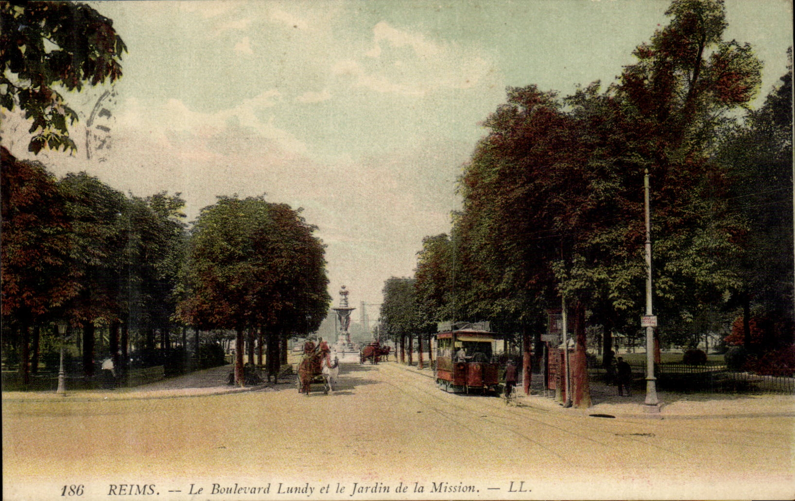 CPA Reims Le boulevard Lundy et le jardin de la mission