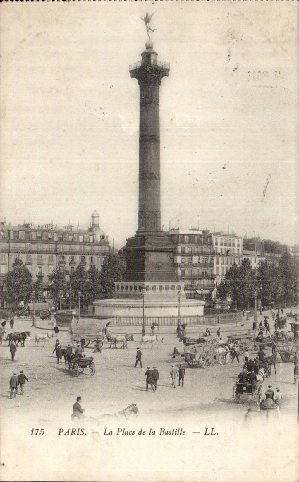 Paris - 4 -11 - 12 - Place de a Bastille - CPA 