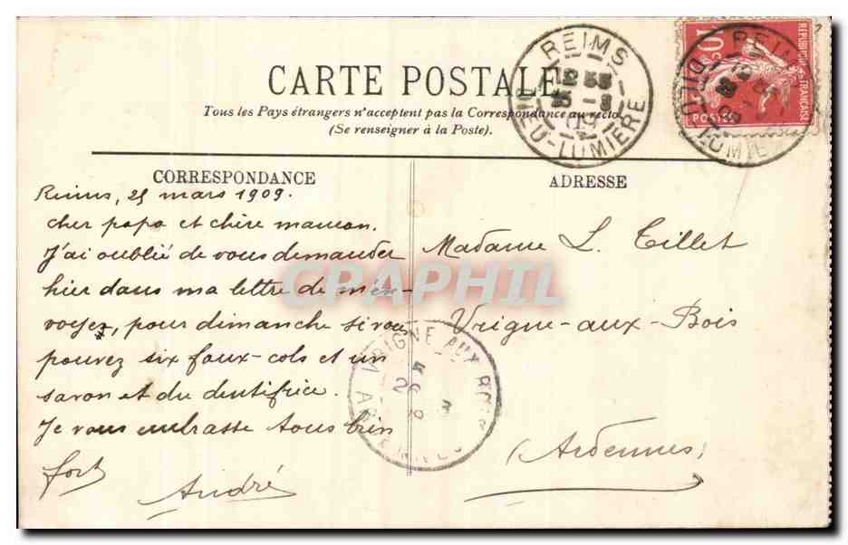 Paris - 4 - Notre Dame - Horse Drawn Carriage - Period Costume - CPA  — Verso