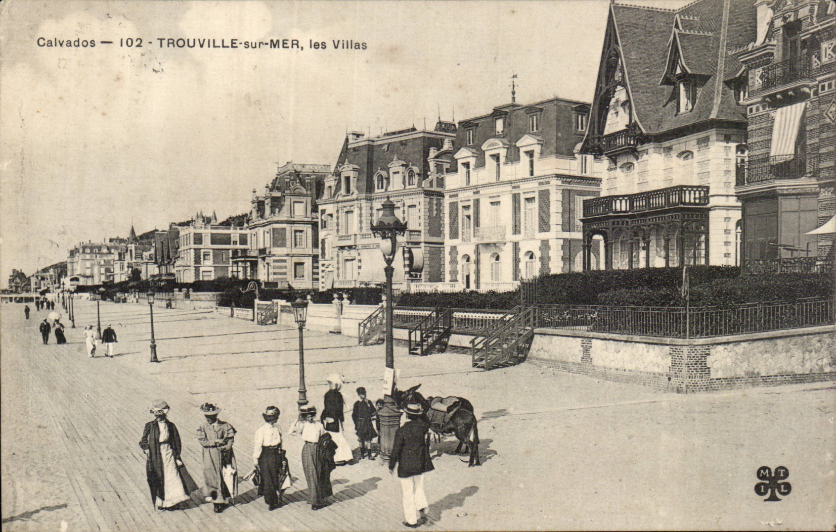 Calvados - Trouville sur Mer - Les Vilas ane - donkey - period costumes - CPA 