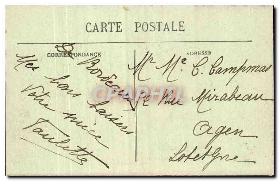 Bordeaux - Place Richelieu men posing in front of square monument - CPA  — Verso