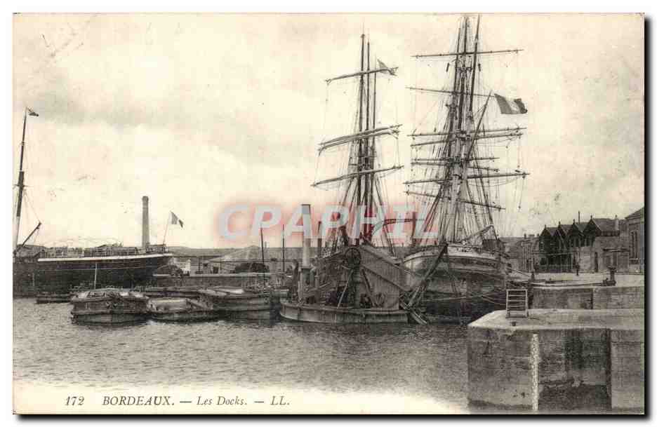 Bordeaux - Bateaux - Les Docks - CPA 