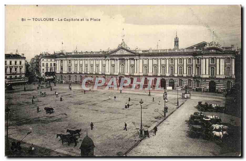 Toulouse CPA Le CApitole et la place