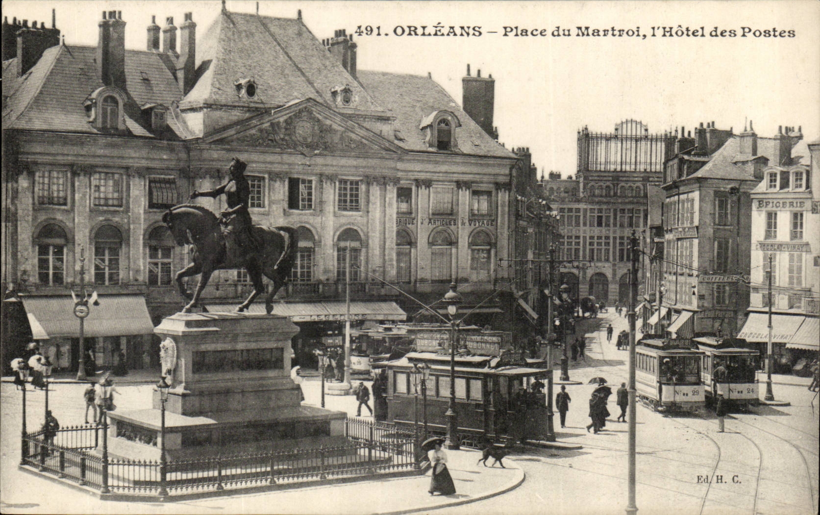 Orleans CPA Place du Martroi Hotel des Postes