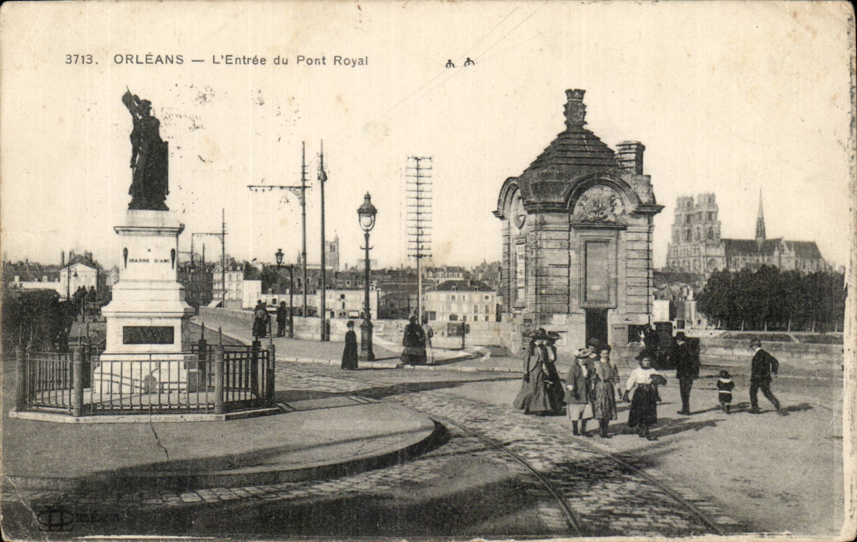 Orleans CPA L'entree du pont royal