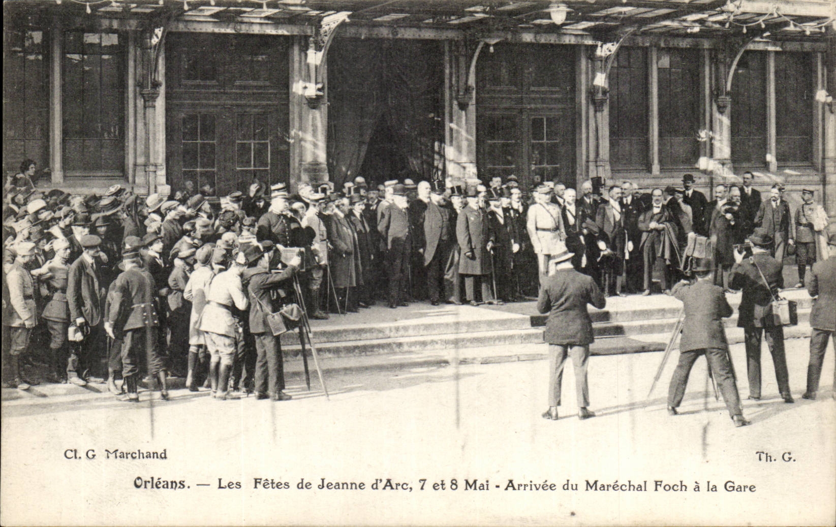 Orleans CPA Les fetes de Jeanne d'arc 7 et 8 mai 1920 Arrivee du Marechal Foch a la gare