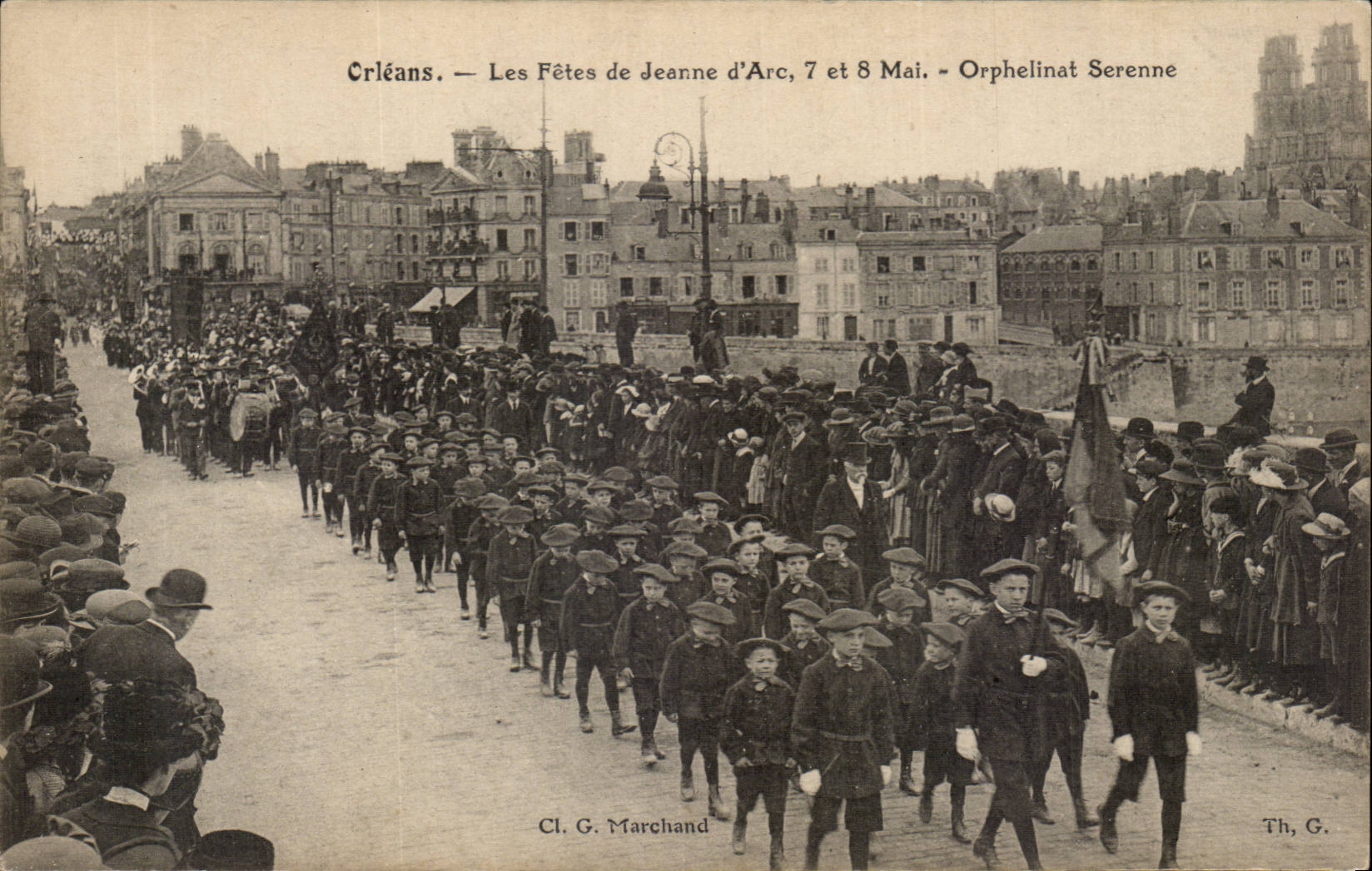 Orleans CPA Les fetes de Jeanne d'arc 7 et 8 mai Orphelinat SErenne (orphans)