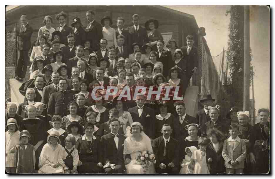CARTE PHOTO Mariage en Bretagne (folklore costumes)