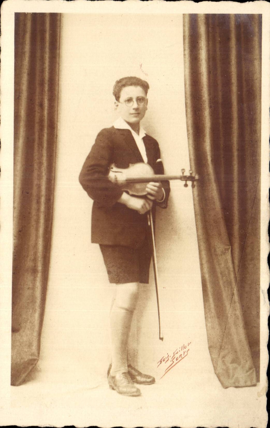 CARTE PHOTO Violoniste violon Jeuen homme Musicien