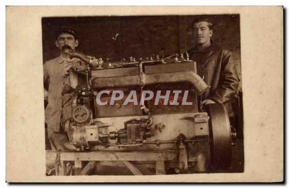 CARTE PHOTO Mecaniciens Moteur Peugeot (metiers automobile voiture) TOP