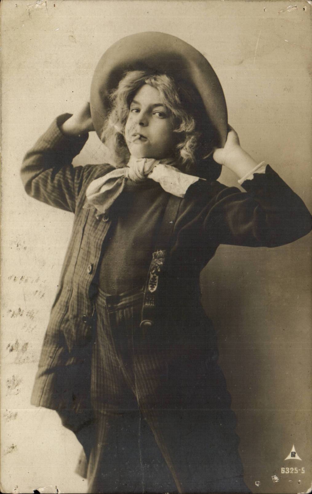 CARTE PHOTO Jeune homme