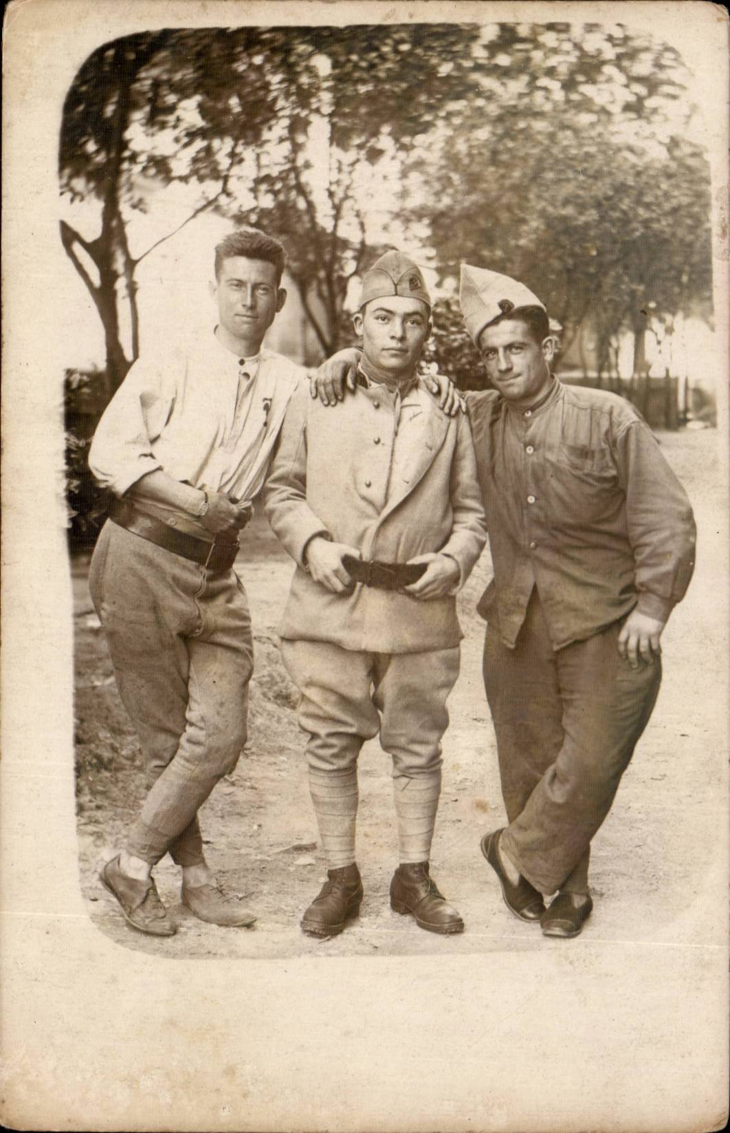 CARTE PHOTO Miliatires (militaria)