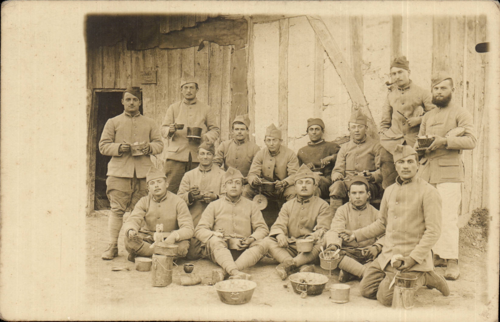 CARTE PHOTO Militaires Regiment La tambouille ! (militaria)