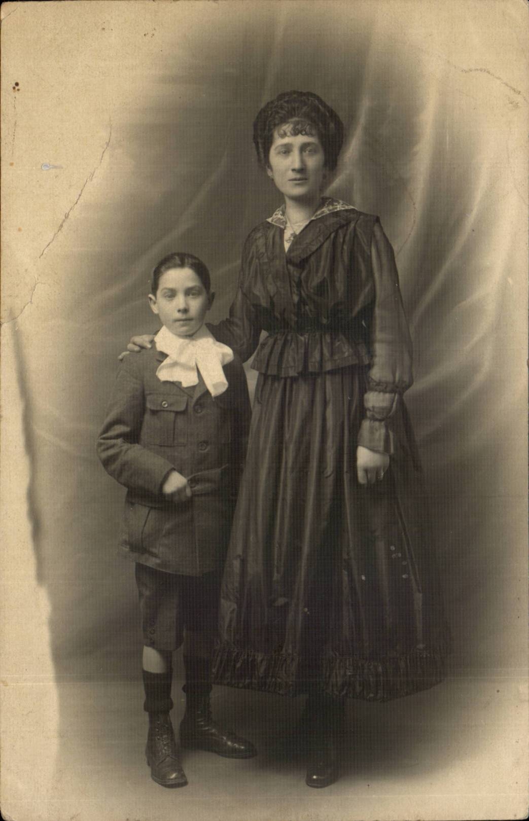 CARTE PHOTO Enfant et femme