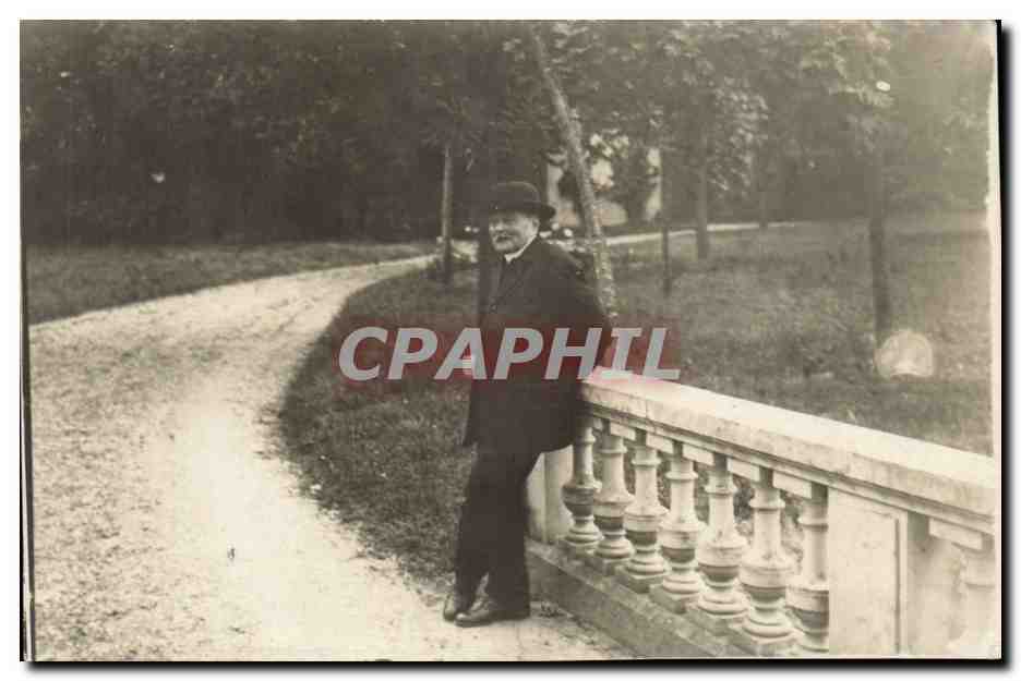 CARTE PHOTO Vieil homme (folklore costume)