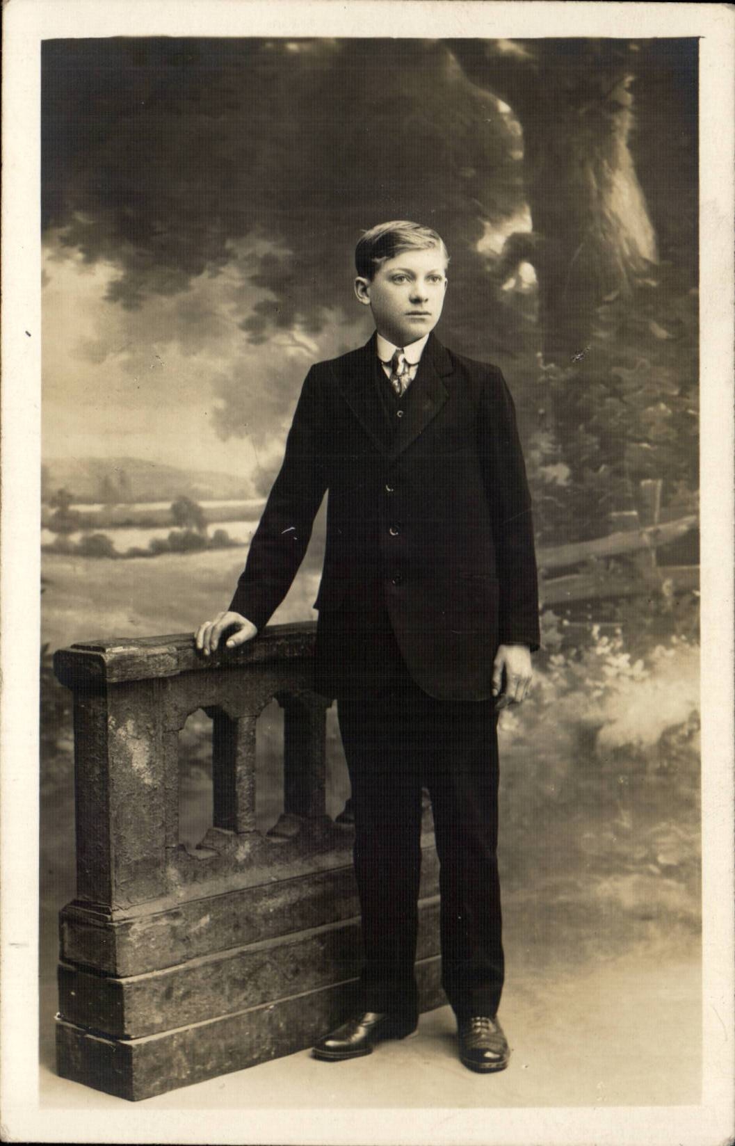 CARTE PHOTO Jeune homme Enfant
