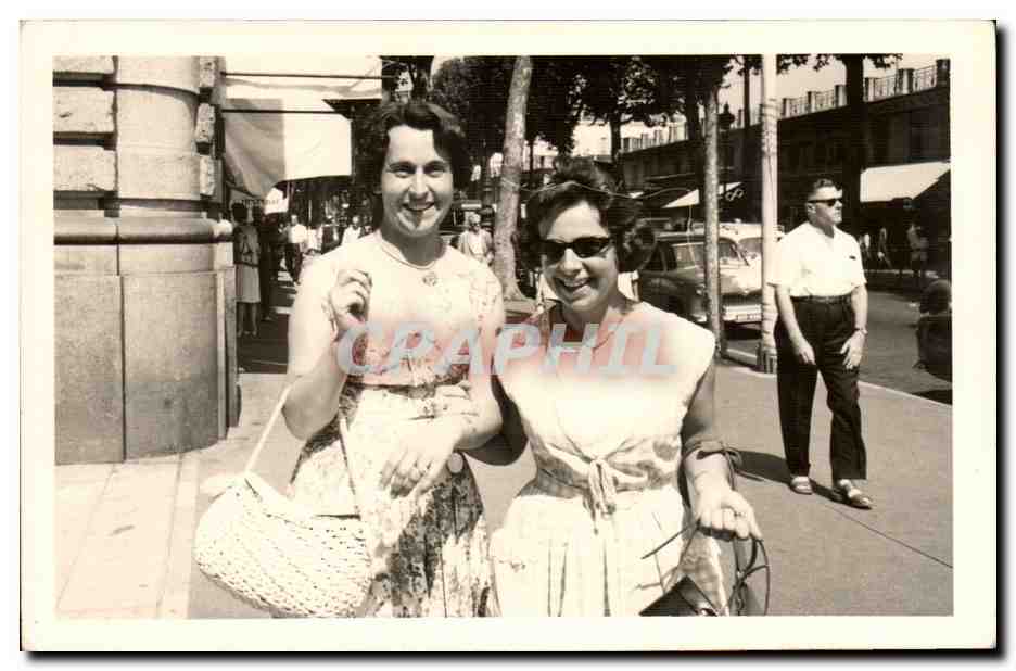 CARTE PHOTO Jeunes femmes