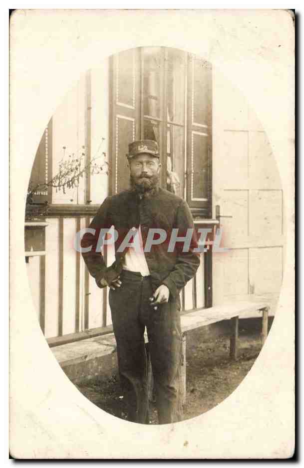 Soldat barbu — photo de studio — Conrei Photo