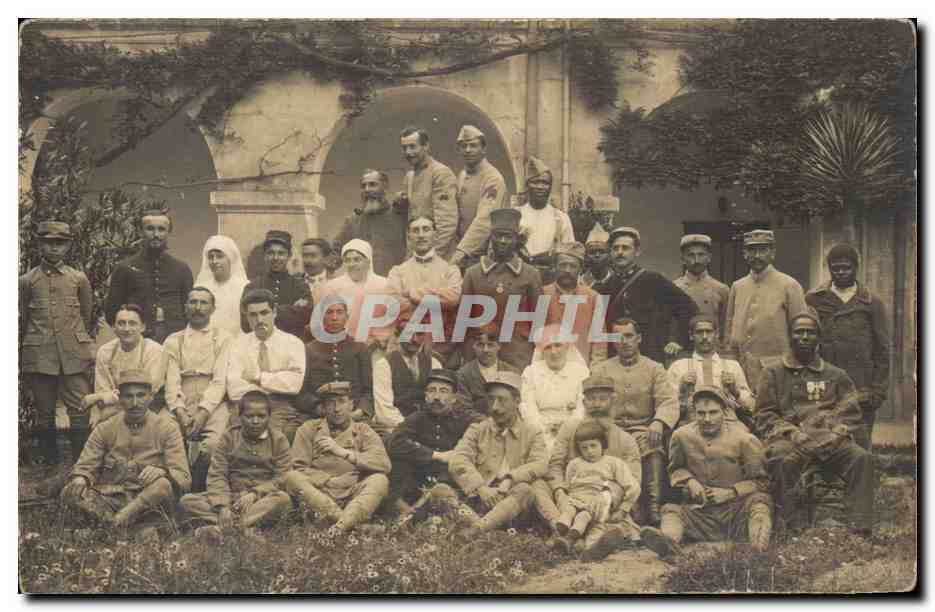 Gruppo di soldati e civili — Editore R. Guillainnot, Bespflug & Cie, Parigi