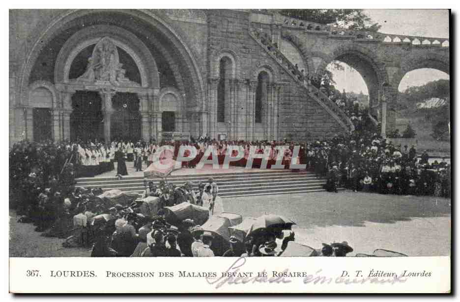 Lourdes - Procession des Malades Devant la Rosaire - CPA 