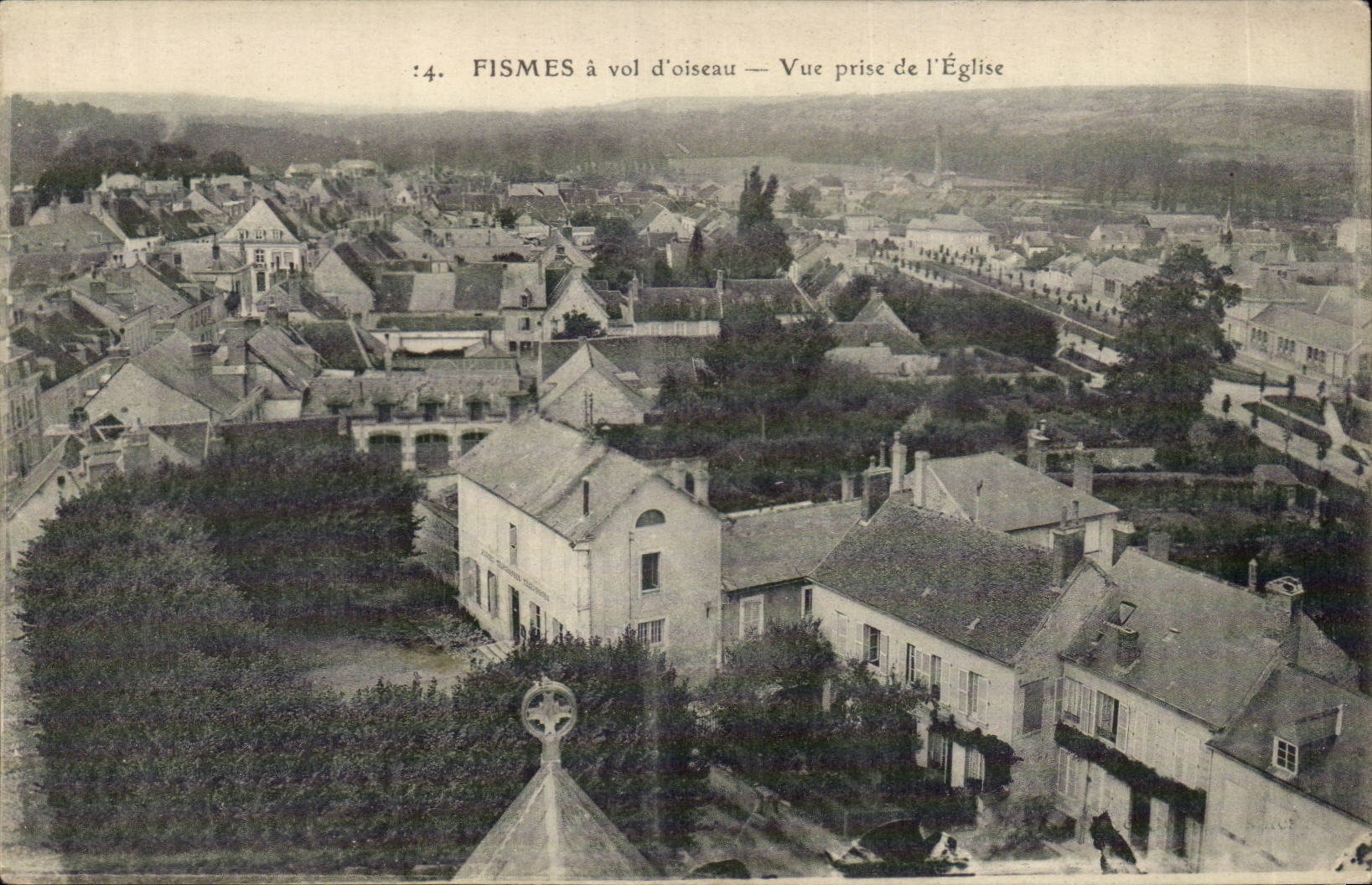 Fismes CPA Vue prise de l'eglise