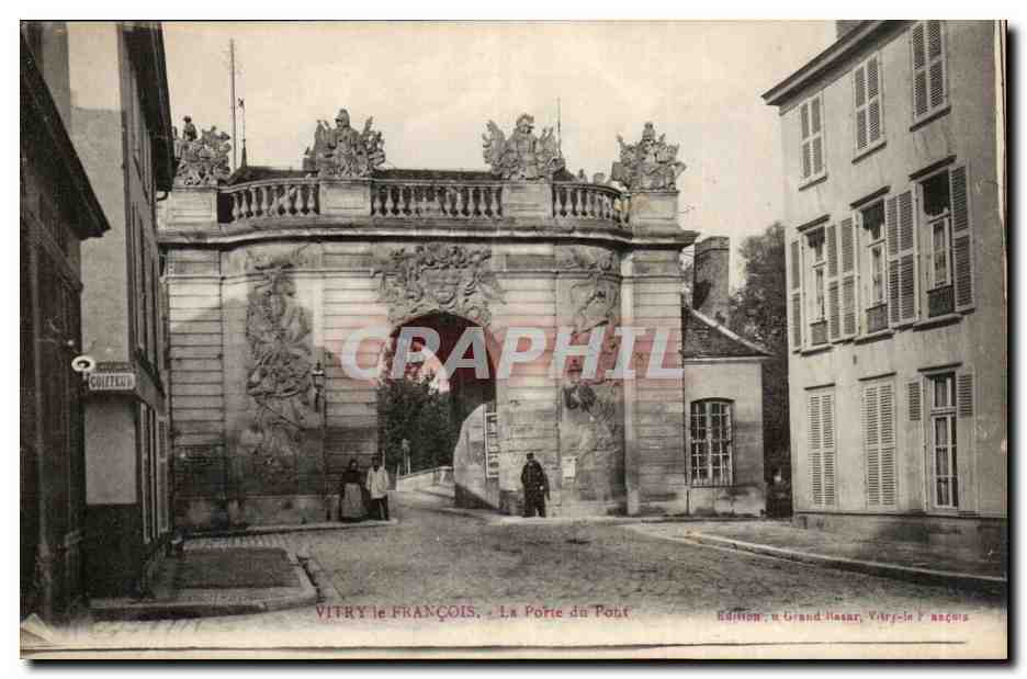 Vitry le Francois CPA La porte du pont