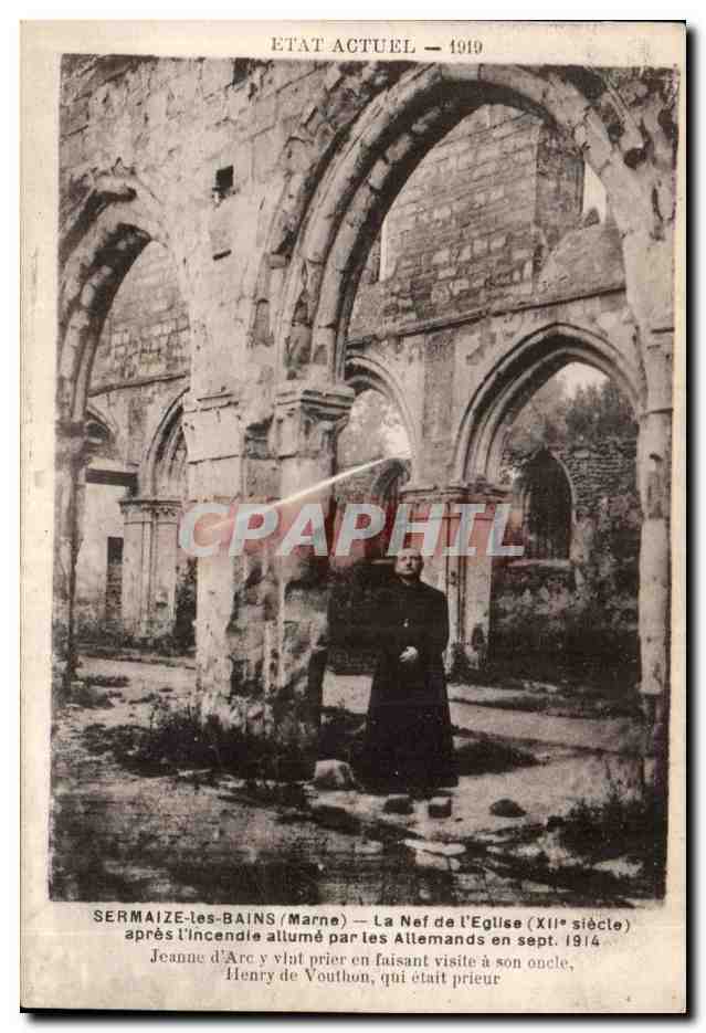 Sermaize les Bains CPA La nef de l'eglise apres l'incendie allume par les allemands en sept 1914