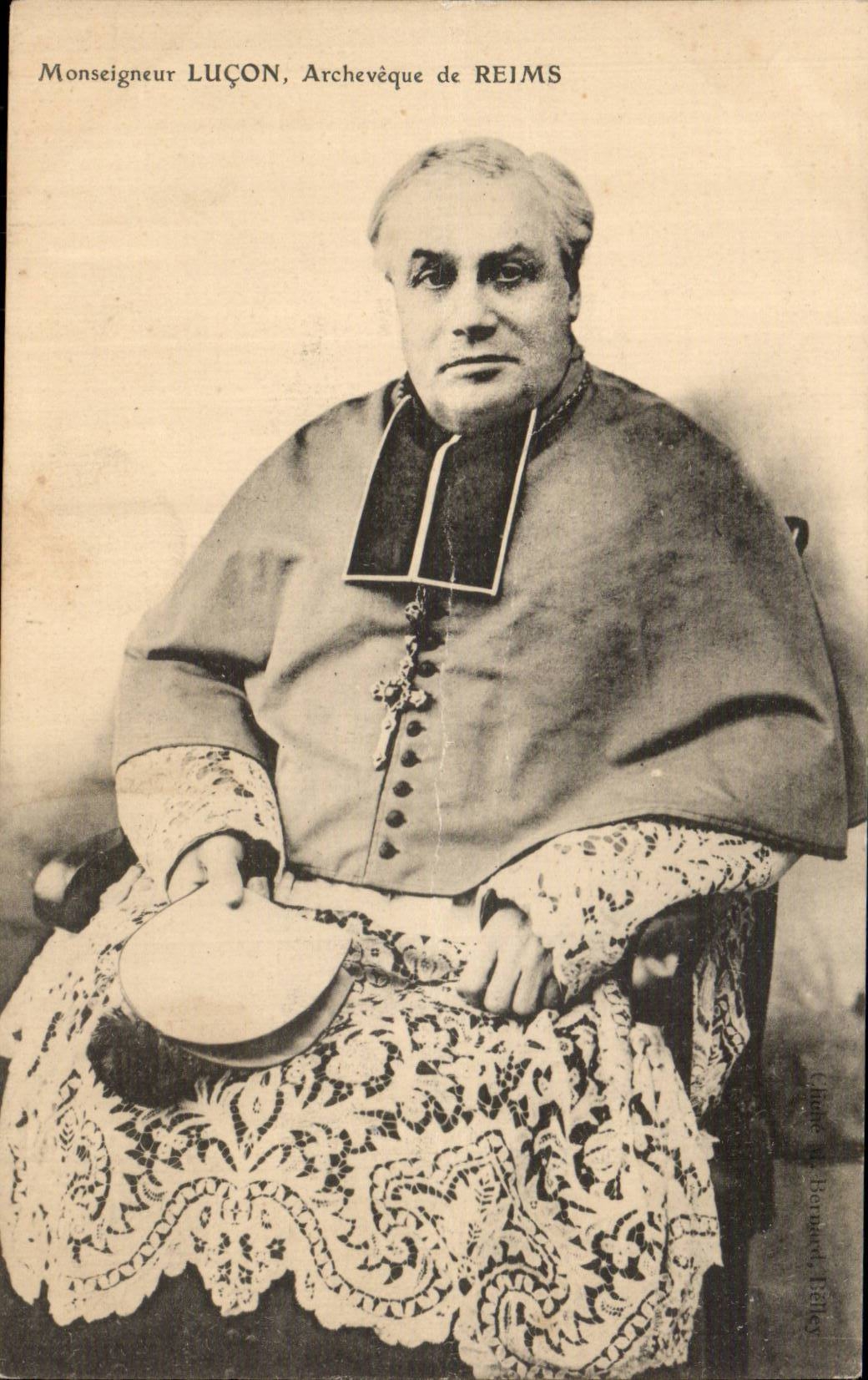 Monseigneur Luçon, Erzbischof von Reims — Studiofoto — Verlag Bernard Delley