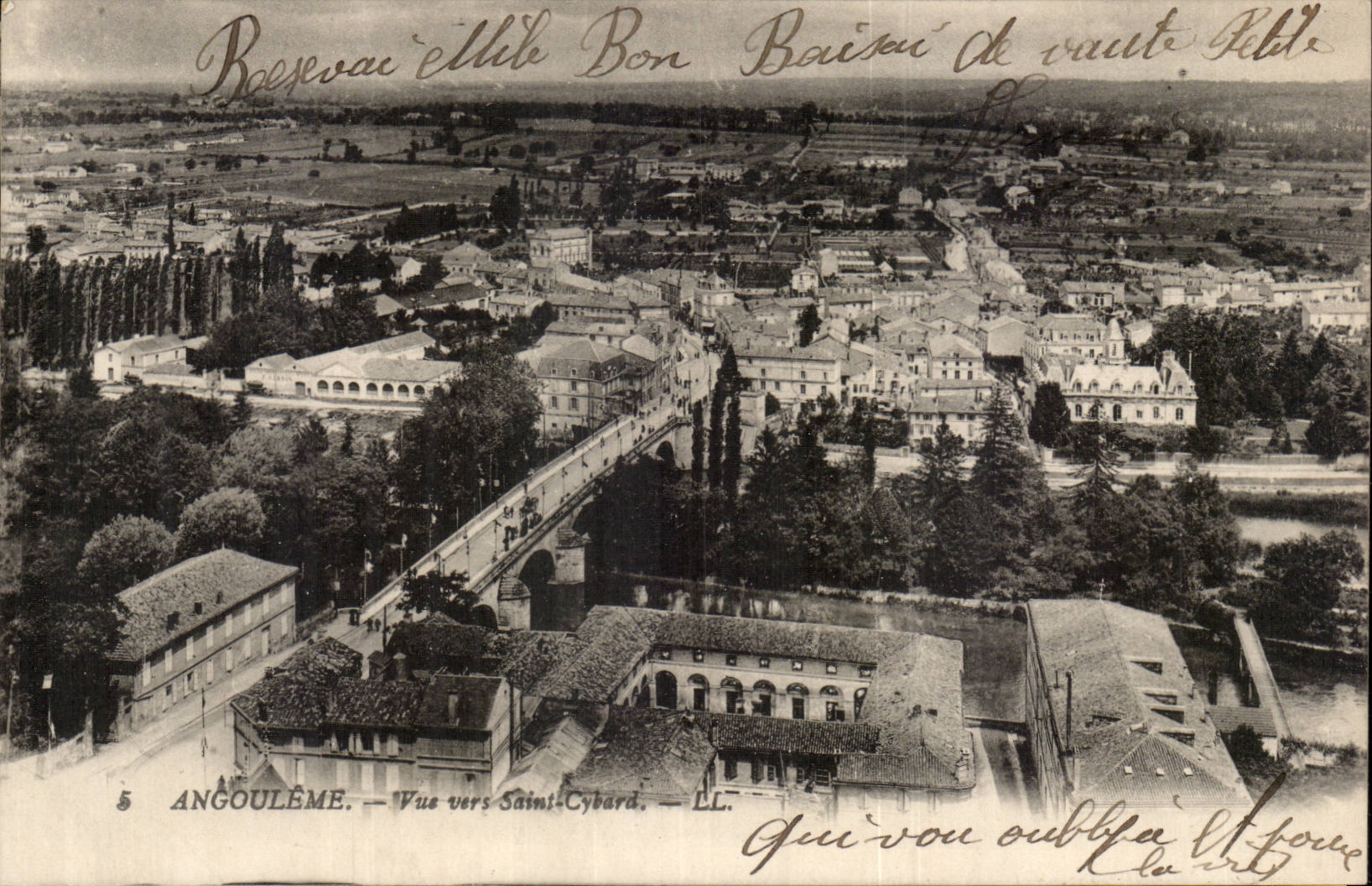 Angoulême — Vue vers Saint-Cybard — LL. N°5