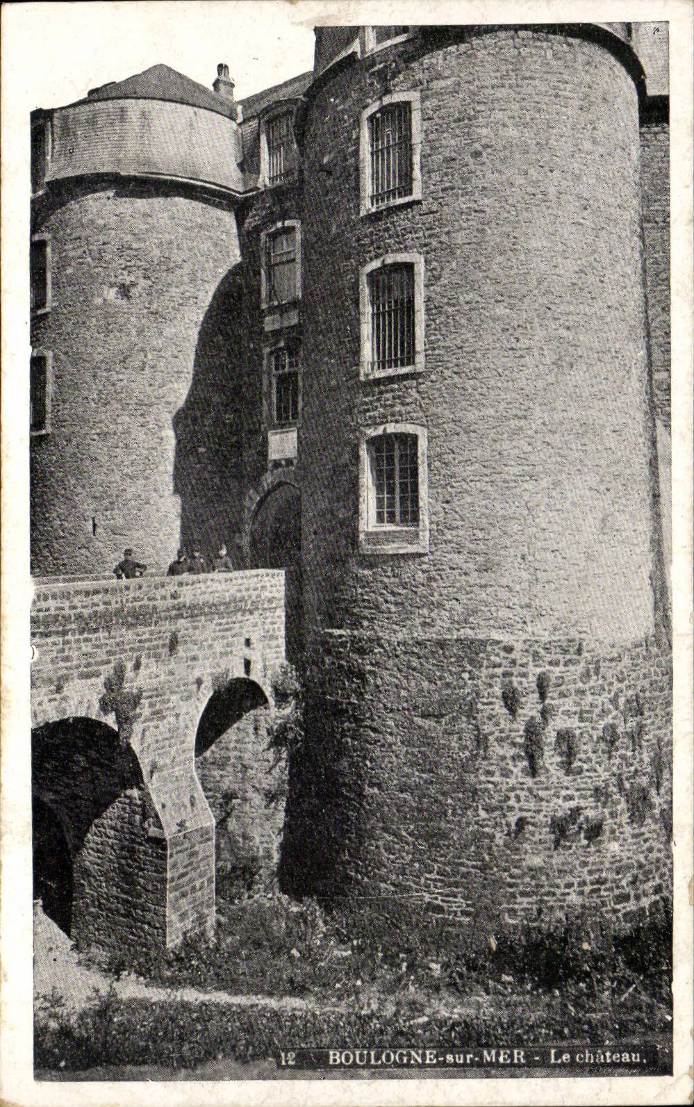 Boulogne-sur-Mer — El castillo — editor no identificado, n. serie 12