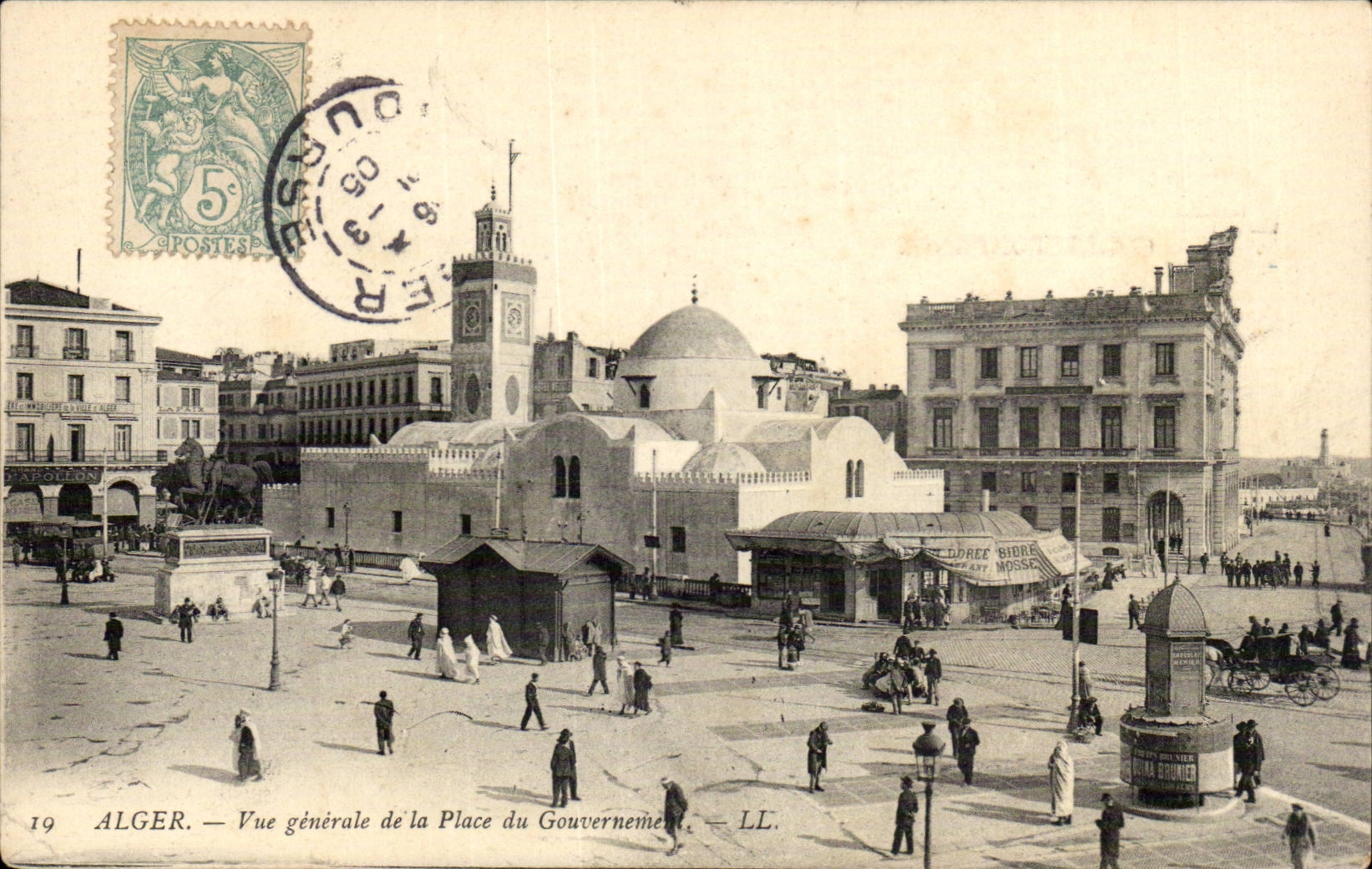 Algéro — Vue générale de la Place du Gouvernement — LL.