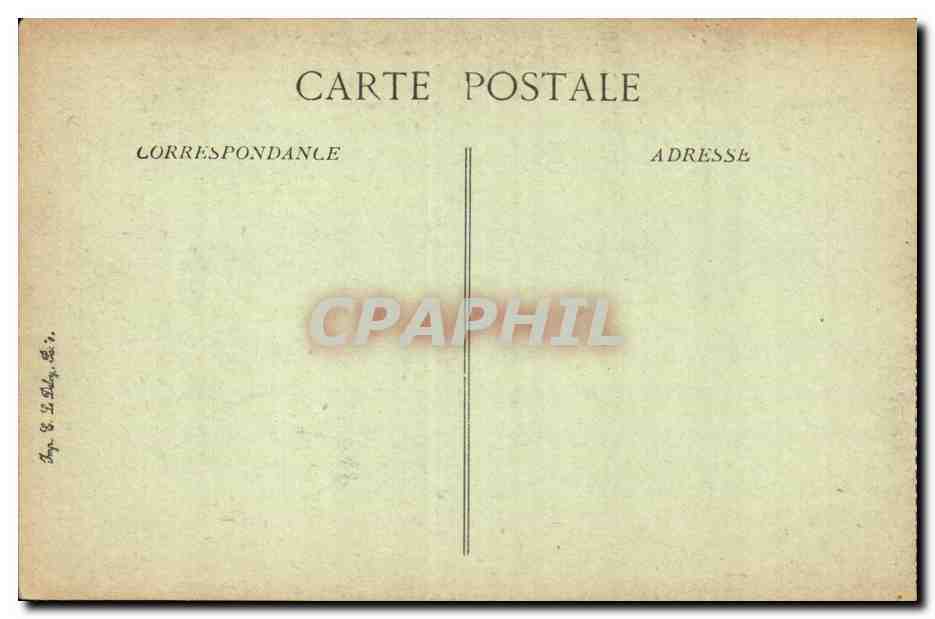 Verdun - Guerre 1914 1918 - Verdun bombarde Place d'armes et rue Chevert - CPA  — Verso