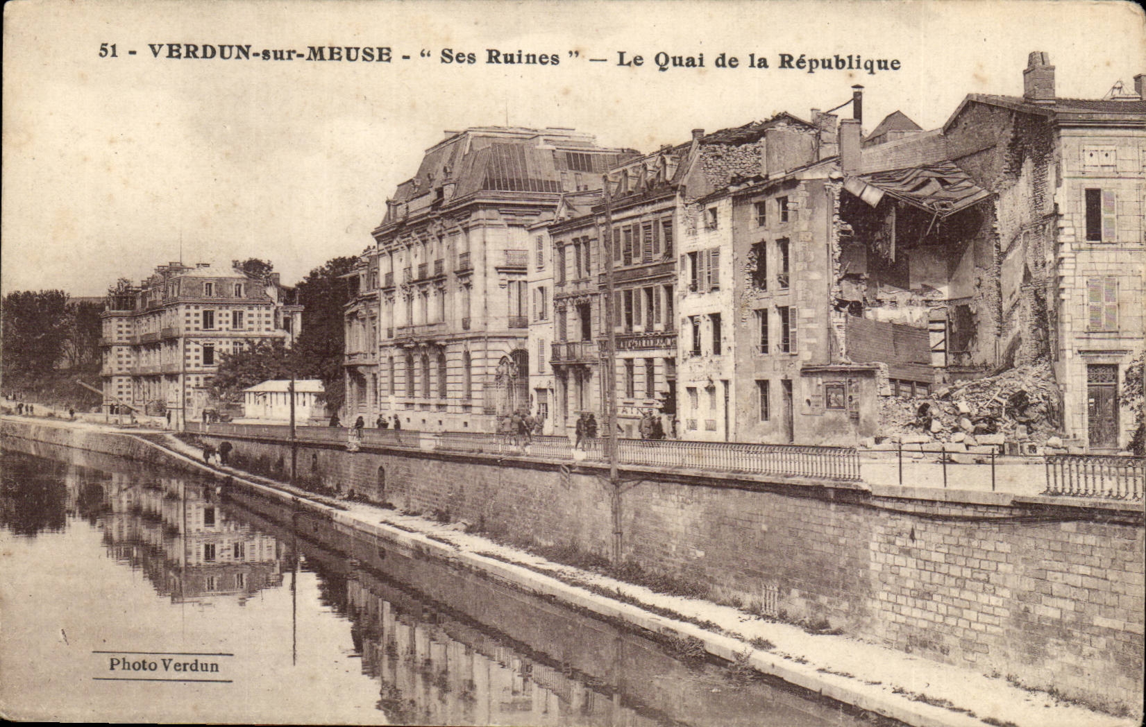 Verdun sur Meuse - Ses Ruines - Le Quai de la Republique - CPA 